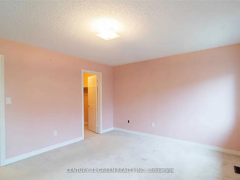 73 Thornbush Blvd — Photo 14