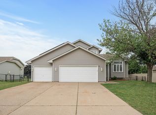 9211 Trinity Gdns, Minneapolis, MN 55443