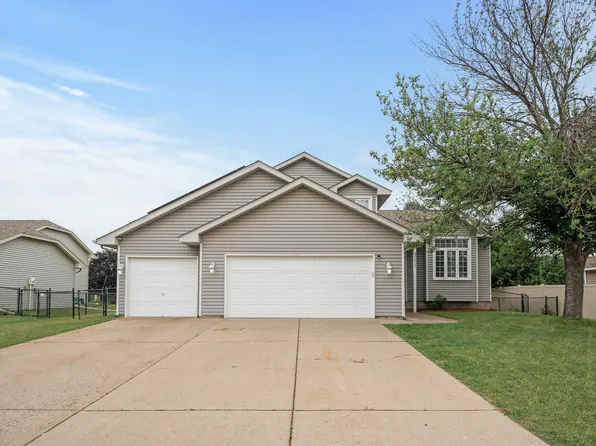 9211 Trinity Gdns N, Brooklyn Park, MN 55443