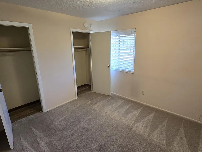 2 bed, 1.0 bath, 850 sqft, $1,700 — Photo 11