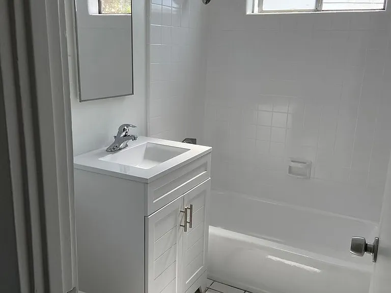 21020 Reynolds Dr — Photo 3