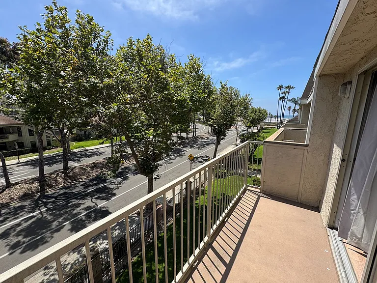 390 E Surfside Dr — Photo 27
