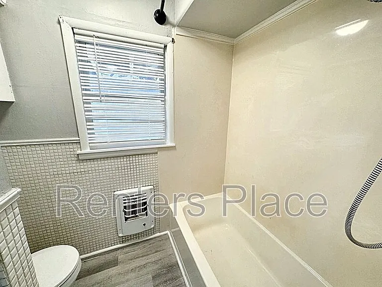 5 S Hickory St — Photo 8