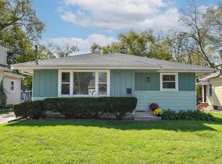 817 Eales Ave, Waukesha, WI 53186