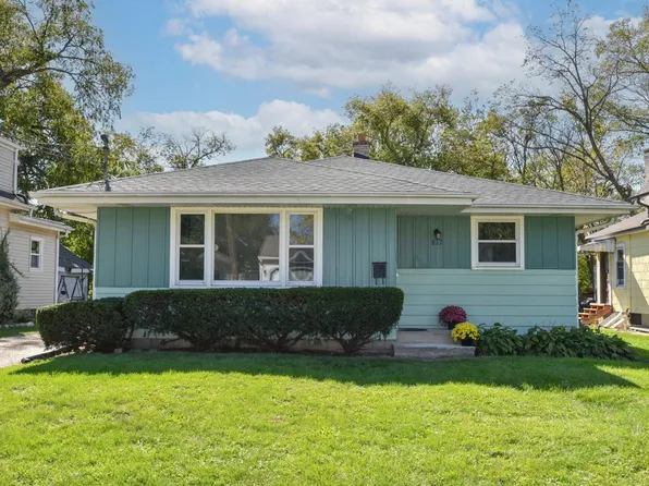 817 Eales AVENUE, Waukesha, WI 53186