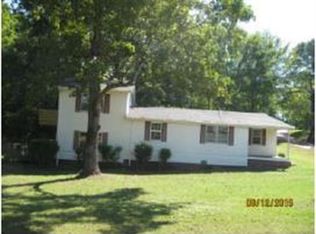 Fish Ln, Bolivar, TN 38008
