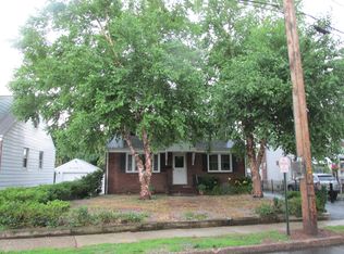 522 Spring Valley Rd, Maywood, NJ 07607