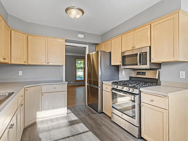 6339 Vincent Ave S — Photo 18
