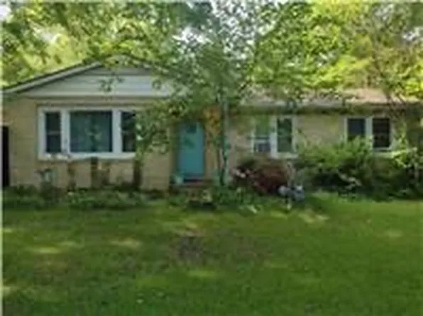1927 W Wedington Dr, Fayetteville, AR 72701