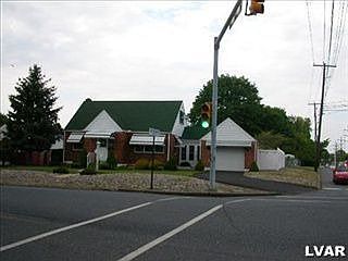5th image of 3103 W Emaus Ave