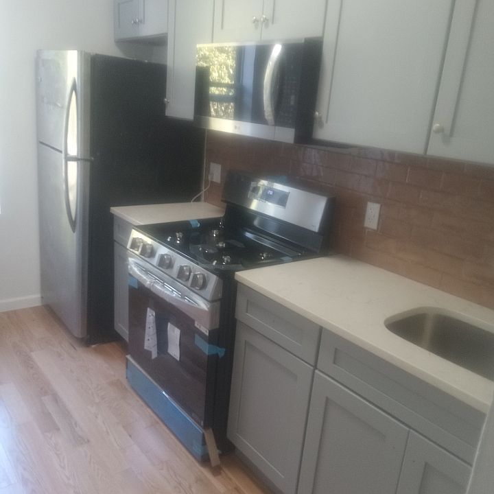 1st image of 1103 Cypress Ave Floor 3