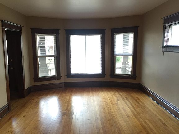 2nd image of 111 W Parkway Ave
