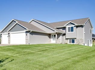 N5688 1210th St, Prescott, WI 54021