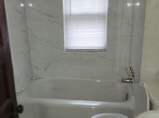 828 S Pasfield St, Springfield, IL 62704