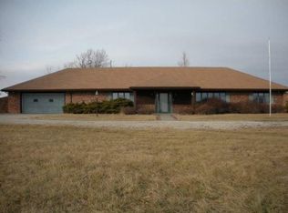 22437 S Hoch Rd, Osage City, KS 66523