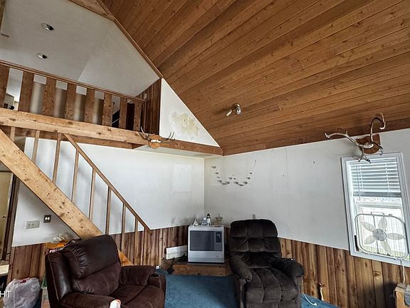 5th image of 65825 Garshuck Ct