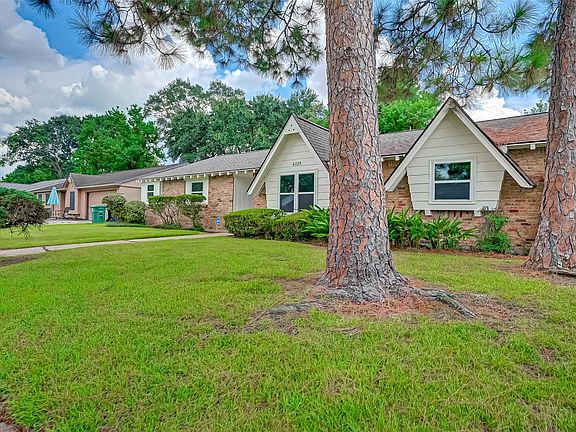 4th image of 6035 Dellfern Dr