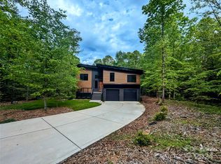 4248 Henry Dellinger Rd, Maiden, NC 28650