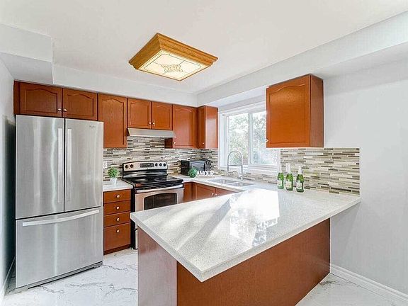 2nd image of 170 Havelock Dr #21