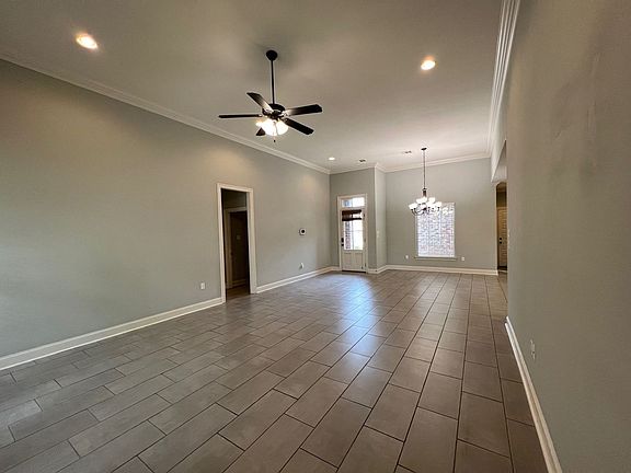 4th image of 27943 Meadow Hill Ln