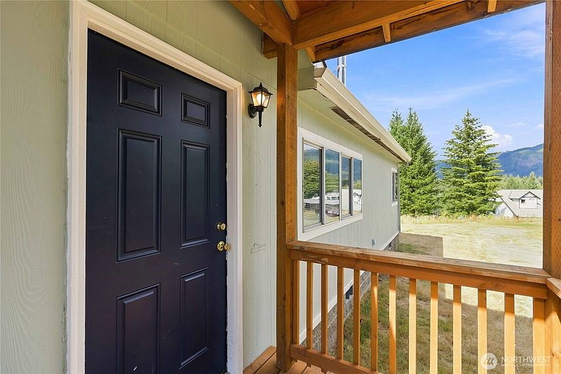 4th image of 159 Jack-Pine Road