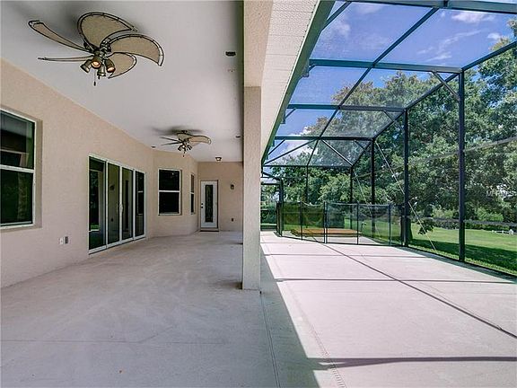 5th image of 16521 Spring Park Dr