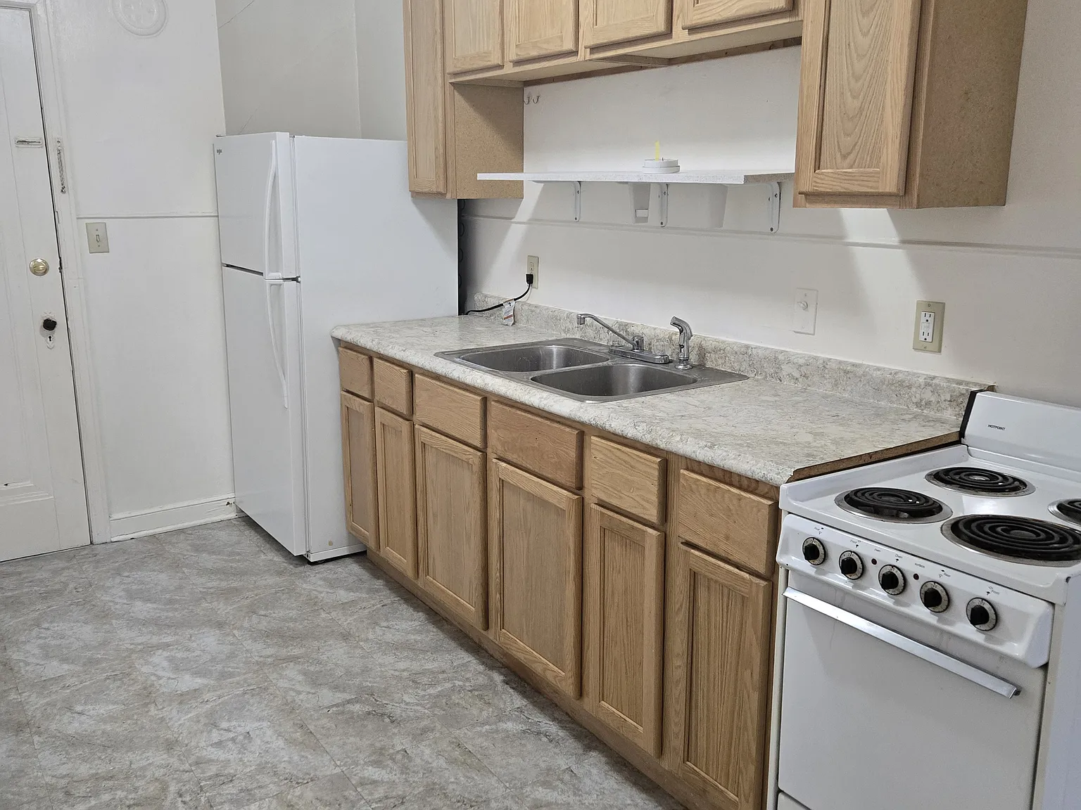 1 bed, 525 sqft, $940 — Photo 2
