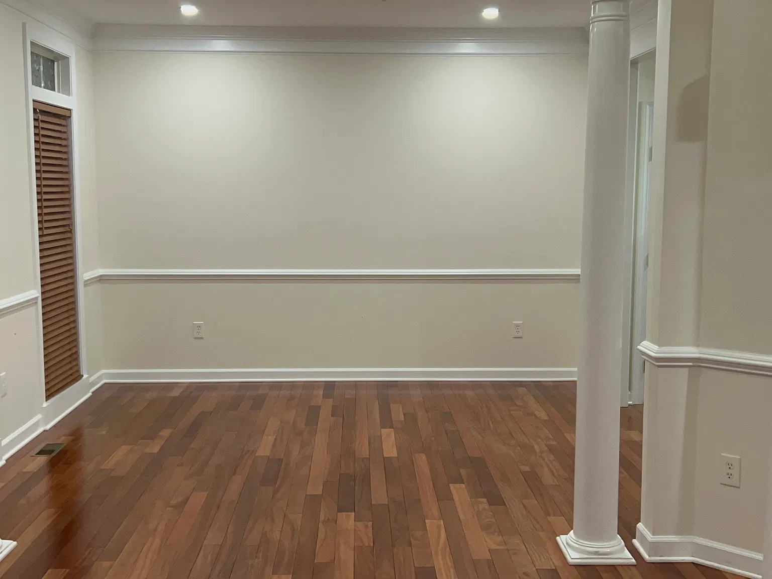 4 bed, 3.5 bath, 3708 sqft, $4,500 — Photo 2
