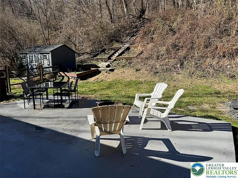 312 Lehigh Dr — Photo 45