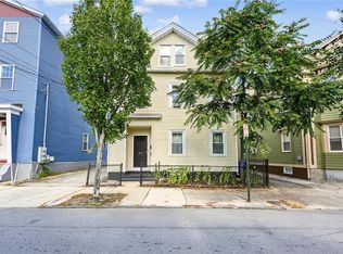 211 Carpenter St, Providence, RI 02903
