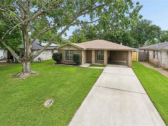 2nd image of 118 Dianne Dr