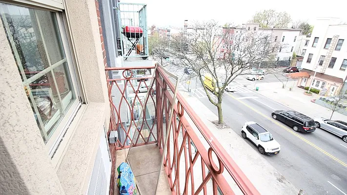 Rented by Nooklyn NYC LLC | media 43