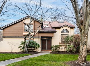 420 Sayre Dr, Princeton, NJ 08540