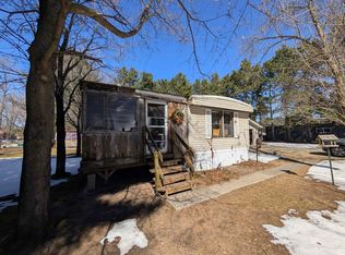 226 E Lohrville Ave, Redgranite, WI 54970