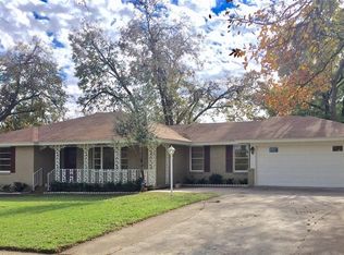 918 Dewitt Cir, Dallas, TX 75224