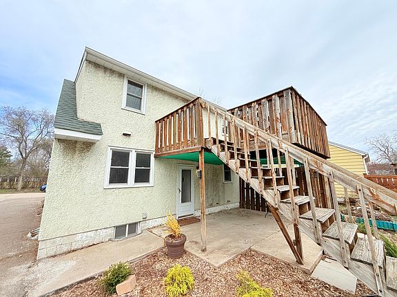 3rd image of 1186 Larpenteur Ave E
