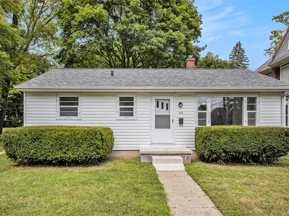 749 E Mansion St, Marshall, MI 49068