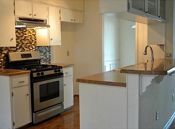4th image of 8210 Daleview Dr