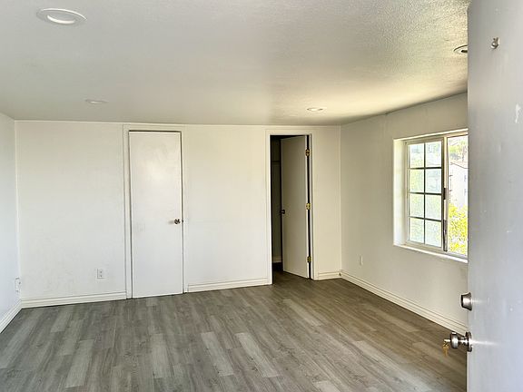 5th image of 9423 Eucalyptus St #2
