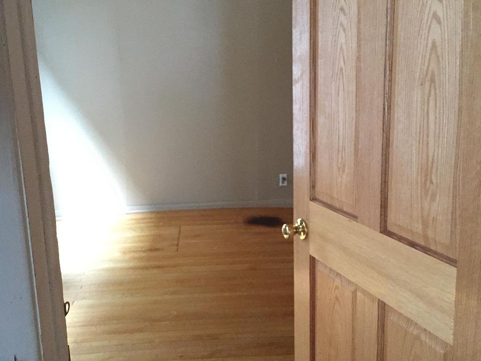 1st image of 515 15th Ave SE
