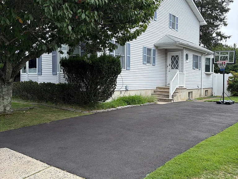 Overbrook Ave — Photo 8