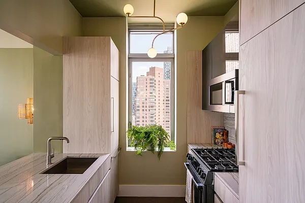 Rented by Greystar | media 4