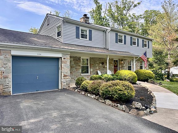 2nd image of 1104 Leeswood Rd