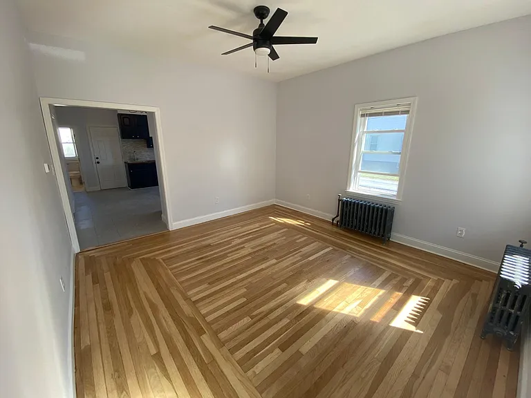 421 Washington St #1 — Photo 5