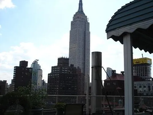 Rented by Mazzeo Real Estate | media 18