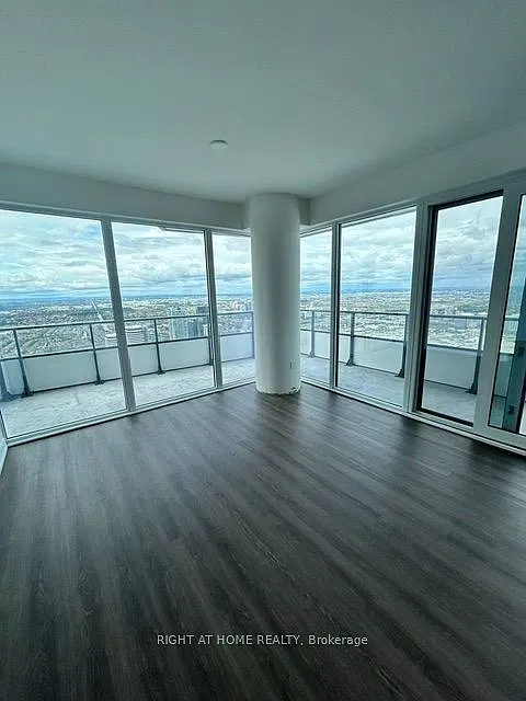 448 Burnhamthorpe Rd W #6205