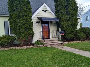 2102 N Richmond St, Appleton, WI 54911