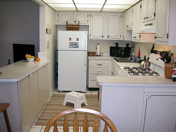 5th image of 5705 80th St N Unit 209