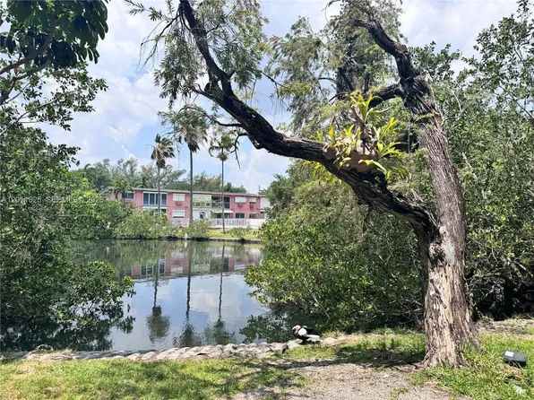 12590 NE 16th Ave APT 209, North Miami, FL 33161