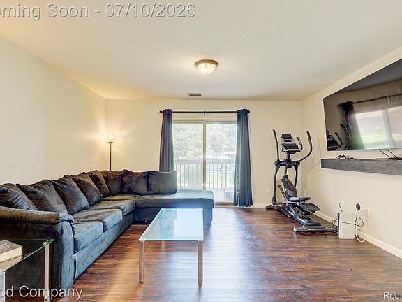 4th image of 1525 Harbour Ct APT 73